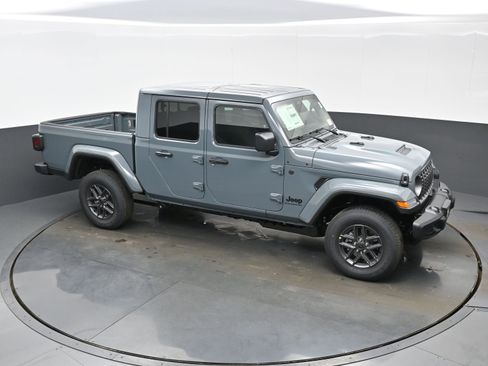 New 2026 Jeep Gladiator Sport image 24
