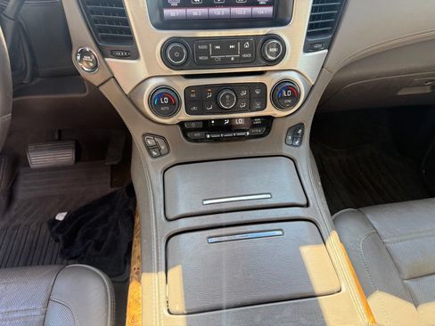 Used 2015 GMC Yukon Denali w/ Touring Package AWD/4WD image 26