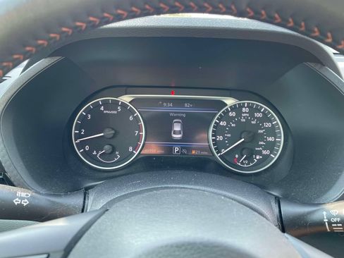 Used 2024 Nissan Sentra SV FWD image 23