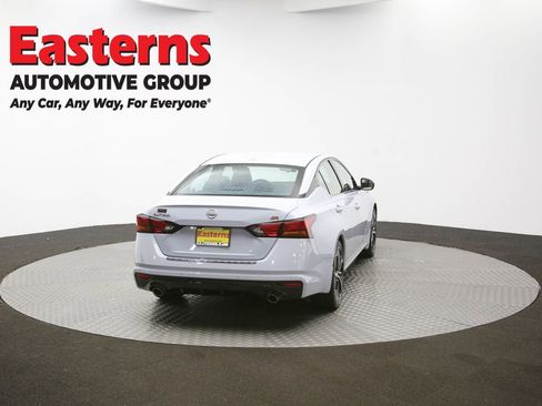 Used 2023 Nissan Altima 2.5 SR image 34