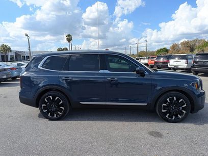 Used 2025 Kia Telluride SX