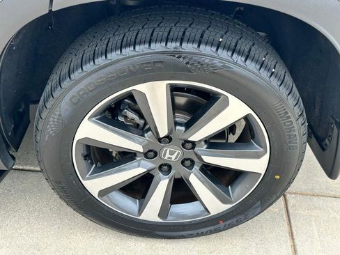 Used 2025 Honda Pilot Touring image 27