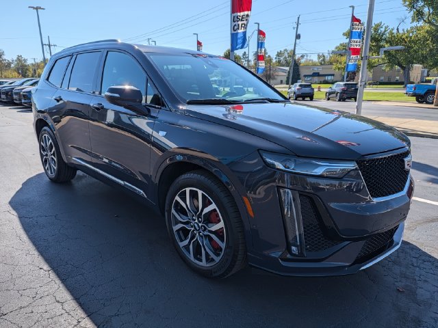 Used 2024 Cadillac XT6 Sport w/ Technology Package AWD/4WD image 7