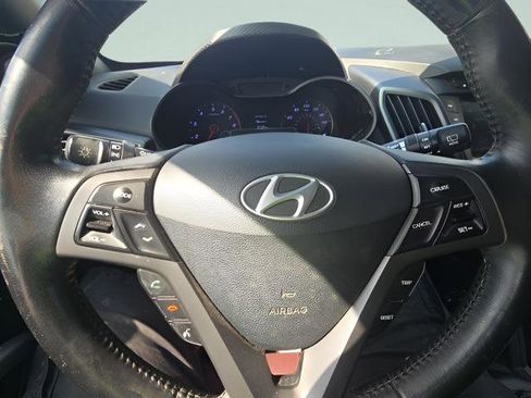 Used 2016 Hyundai Veloster Turbo R-Spec image 13