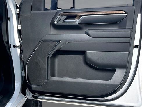 Used 2024 Chevrolet Silverado 2500 LT w/ All Star Edition image 26