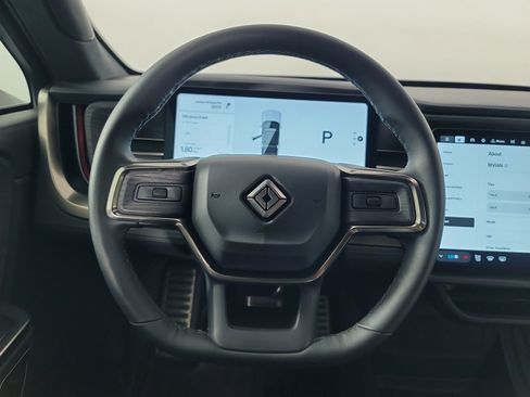 Used 2024 Rivian R1S Adventure AWD/4WD image 28
