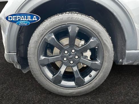 Used 2023 Ford Explorer ST-Line w/ Class IV Trailer Tow Package image 18