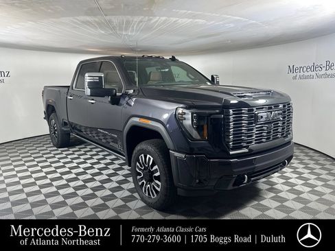 Used 2025 GMC Sierra 2500 Denali Ultimate AWD/4WD image 1
