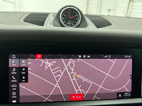 Used 2021 Porsche Macan AWD/4WD image 19