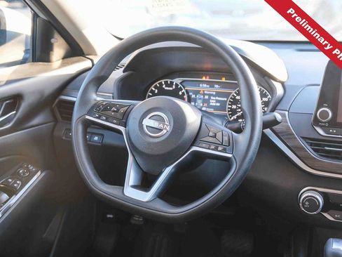 Used 2023 Nissan Altima 2.5 SV FWD image 16