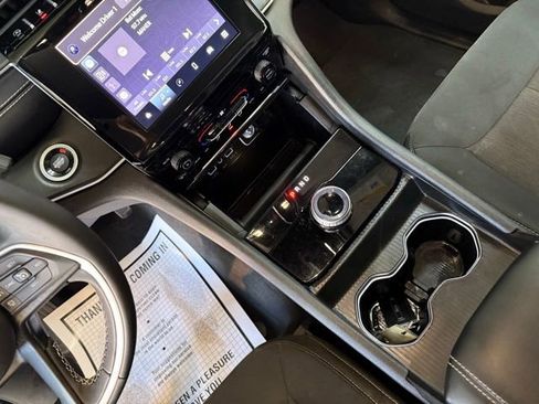 Certified 2024 Jeep Grand Cherokee L Laredo image 28