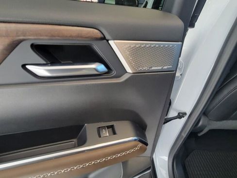 New 2026 GMC Acadia Denali Ultimate image 24