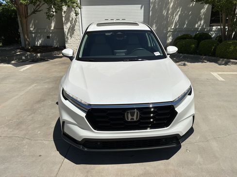Used 2025 Honda CR-V EX-L image 3