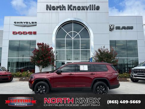 Used 2025 Jeep Grand Cherokee L Altitude AWD/4WD image 2