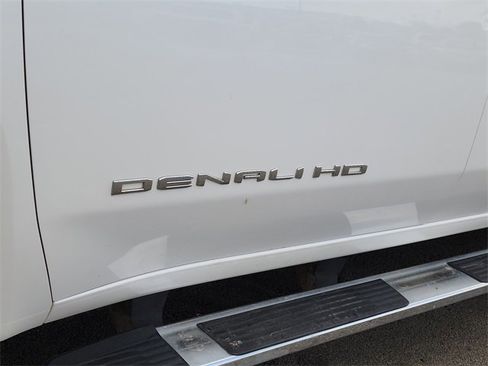 Used 2022 GMC Sierra 3500 Denali image 13