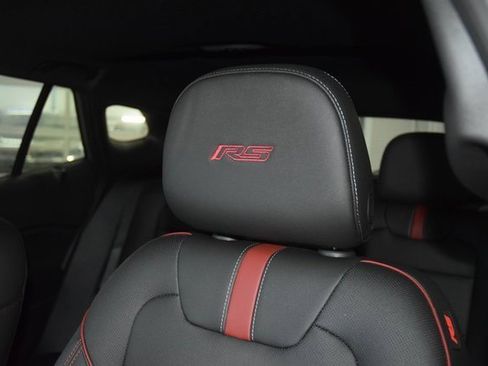 New 2026 Chevrolet Trax RS w/ Sunroof Package image 40