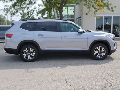 New 2026 Volkswagen Atlas SE image 3