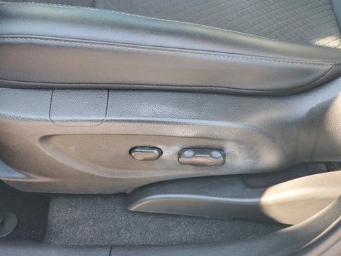 Used 2020 Buick Encore Preferred FWD image 8