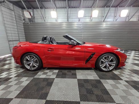 Used 2021 BMW Z4 sDrive30i w/ M Sport Package image 9