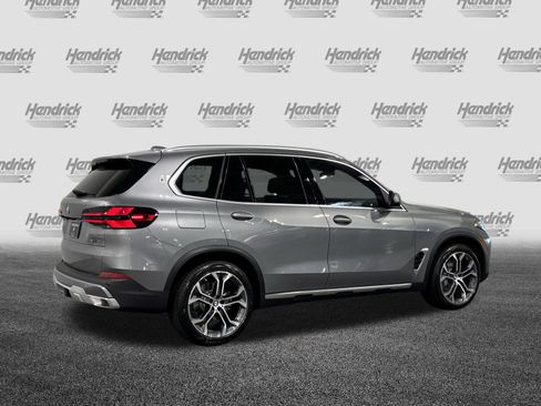 New 2026 BMW X5 xDrive40i w/ Climate Comfort Package AWD/4WD image 11