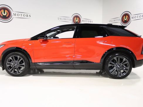 Used 2025 Cadillac Optiq Sport 2 w/ LPO, Floor Liner Package image 37