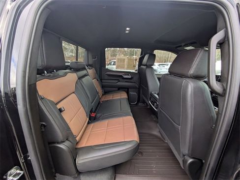 Used 2023 Chevrolet Silverado 1500 High Country image 33