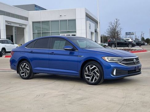 Used 2024 Volkswagen Jetta SEL image 6