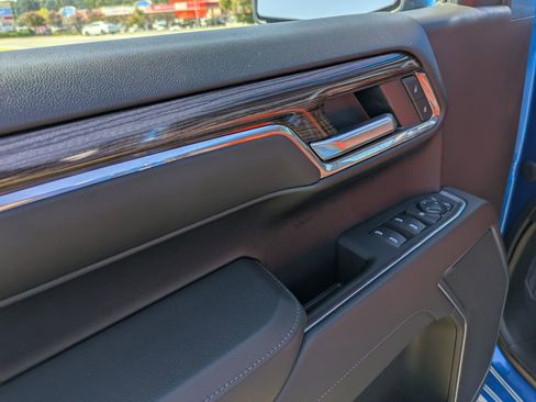 Used 2024 Chevrolet Silverado 1500 RST w/ Z71 Off-Road Package image 13