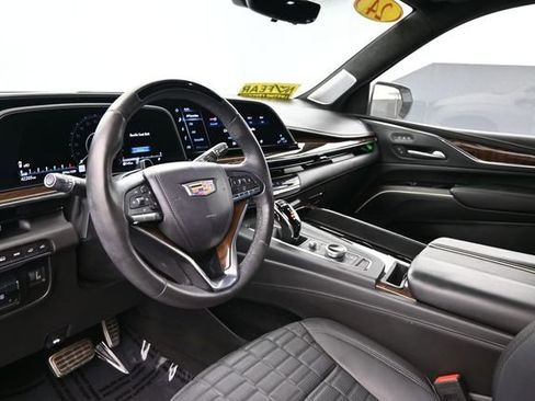 Used 2024 Cadillac Escalade Sport Platinum w/ LPO, Floor Liner Package AWD/4WD image 23