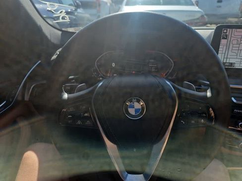 Used 2023 BMW 530i xDrive AWD/4WD image 15