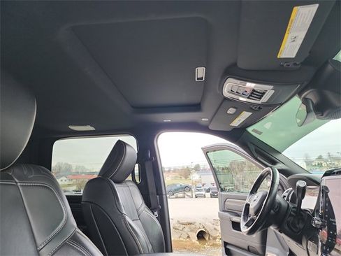 Used 2019 RAM 3500 Limited image 16