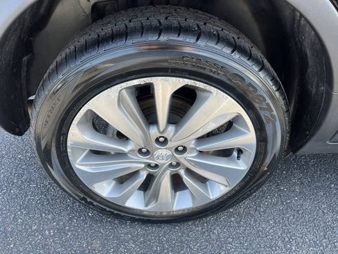 Used 2020 Buick Encore Preferred w/ Safety Package image 29