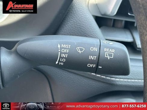 Certified 2025 Toyota RAV4 LE AWD/4WD image 28