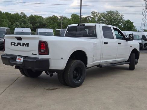 New 2026 RAM 3500 Tradesman AWD/4WD image 12