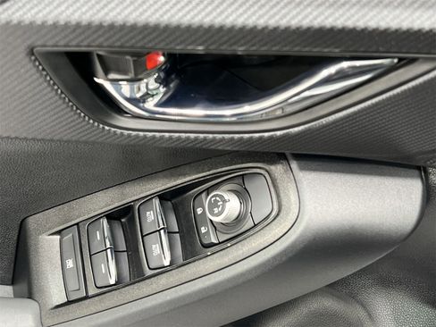 Certified 2025 Subaru Crosstrek 2.5i Limited w/ Crosstrek Mirror Package image 13