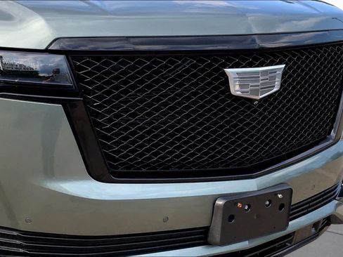 Used 2023 Cadillac Escalade Sport Platinum w/ LPO, ONYX Package AWD/4WD image 29