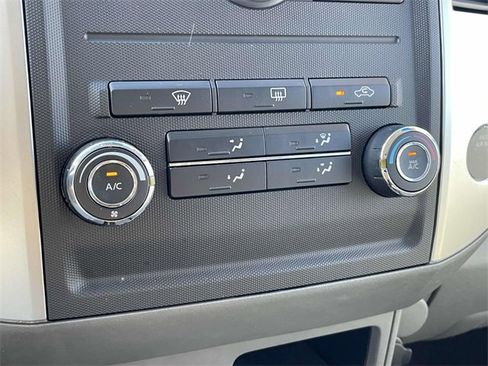 Used 2012 Nissan Frontier SV image 17