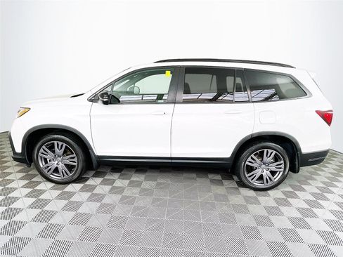 Used 2022 Honda Pilot Sport image 4