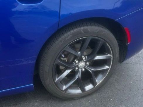 Used 2021 Dodge Charger SXT w/ Blacktop Package image 4