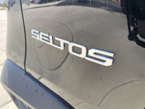 Used 2024 Kia Seltos S image 32
