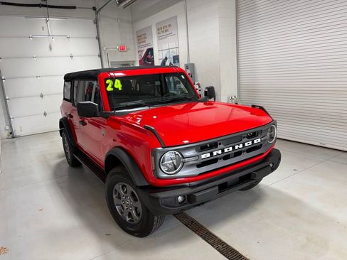 Used 2024 Ford Bronco Big Bend image 2