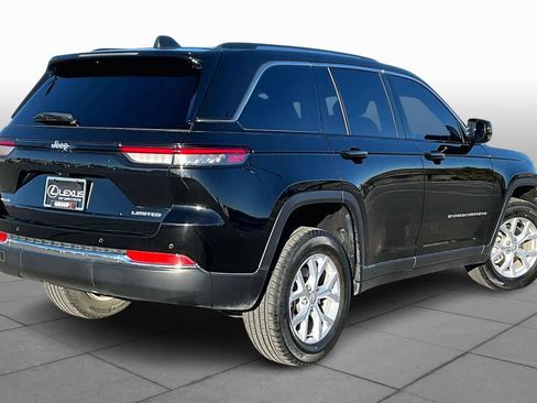 Used 2023 Jeep Grand Cherokee Limited image 13