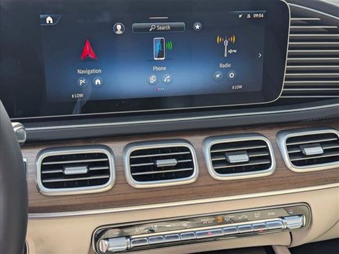 New 2026 Mercedes-Benz GLS 450 4MATIC image 11