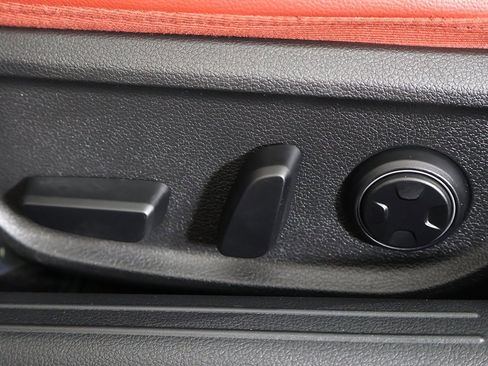 Used 2023 Genesis G70 2.0T w/ Sport Prestige Package image 36