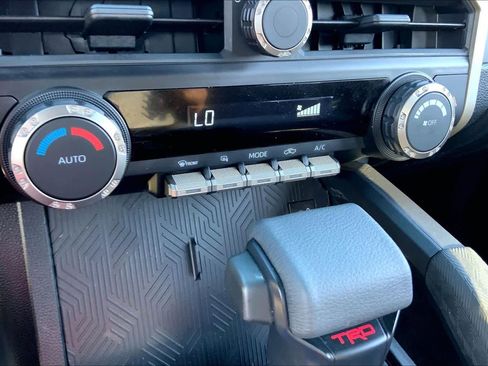 Used 2025 Toyota Tacoma TRD Sport RWD image 32