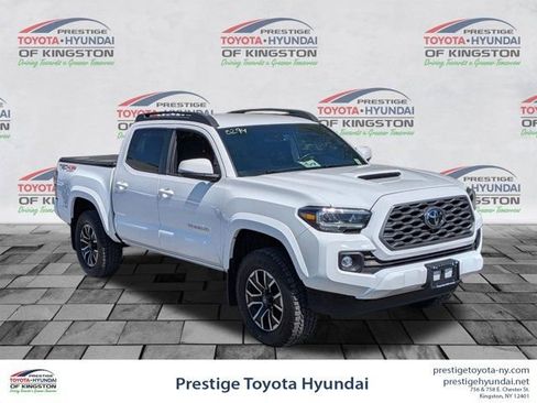 Certified 2023 Toyota Tacoma TRD Sport AWD/4WD image 1