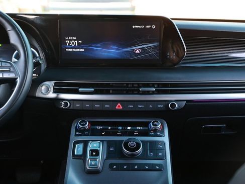 Used 2024 Hyundai Palisade Calligraphy FWD image 32