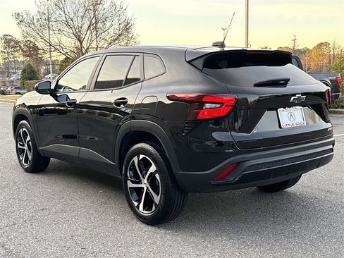 Used 2024 Chevrolet Trax RS w/ Driver Confidence Package image 9