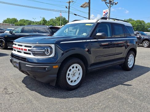 Certified 2023 Ford Bronco Sport Heritage w/ Heritage Convenience Package AWD/4WD image 3
