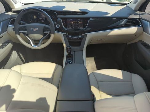 Used 2023 Cadillac XT6 Premium Luxury w/ Technology Package image 14